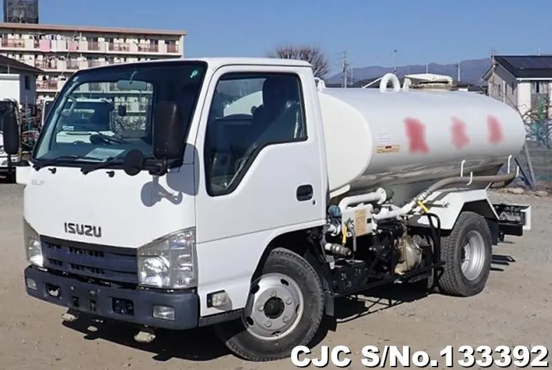 2011 Isuzu / Elf Stock No. 133392