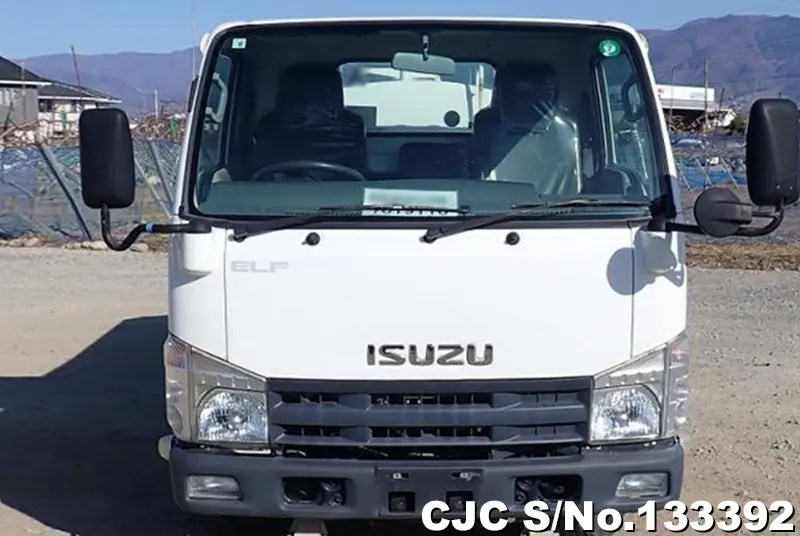 2011 Isuzu / Elf Stock No. 133392