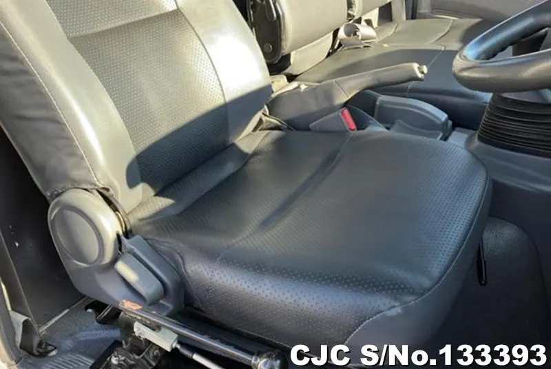 2013 Isuzu / Elf Stock No. 133393