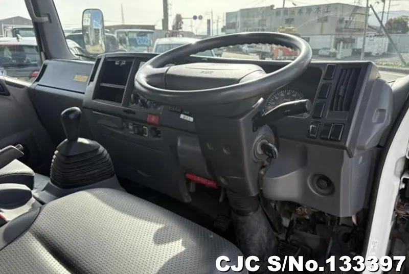 2012 Isuzu / Elf Stock No. 133397