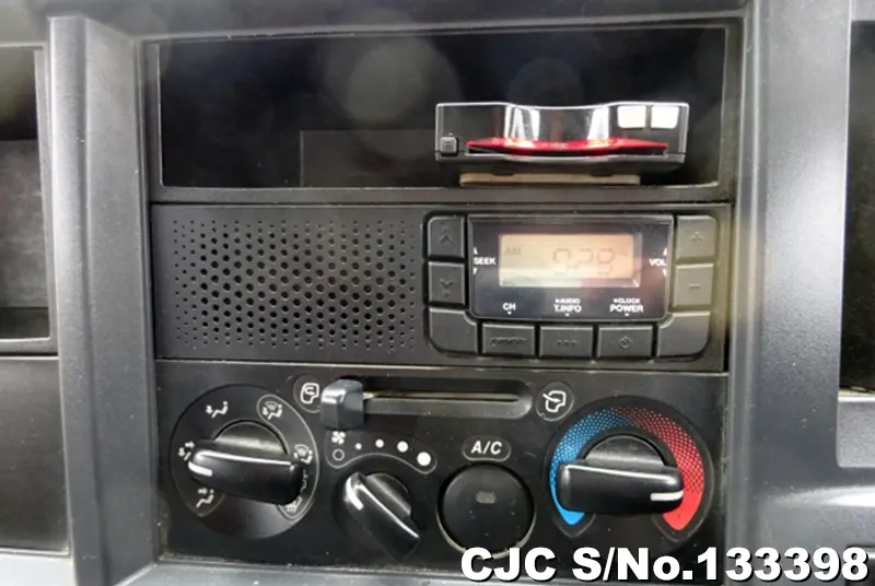 2015 Isuzu / Elf Stock No. 133398