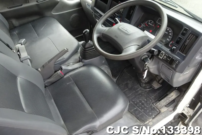 2015 Isuzu / Elf Stock No. 133398