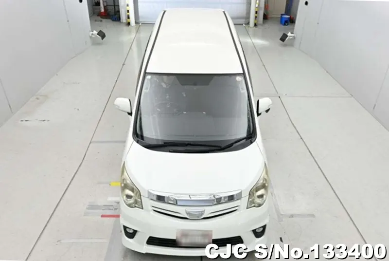 2013 Toyota / Noah Stock No. 133400