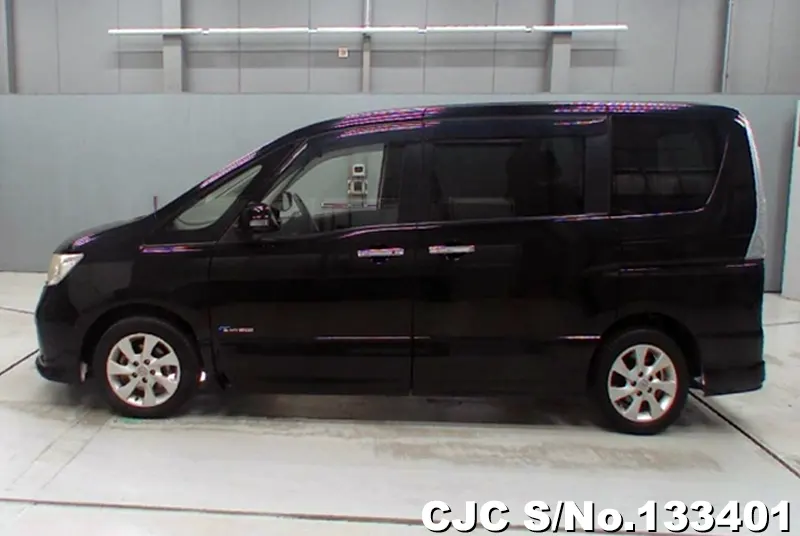 2013 Nissan / Serena Stock No. 133401