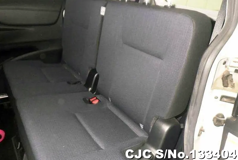 2015 Toyota / Sienta Stock No. 133404