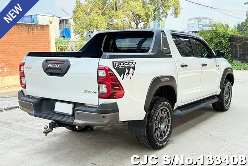 Toyota Hilux in White for Sale Image 2