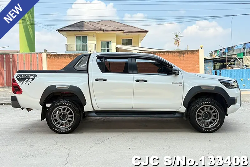 Toyota Hilux in White for Sale Image 6