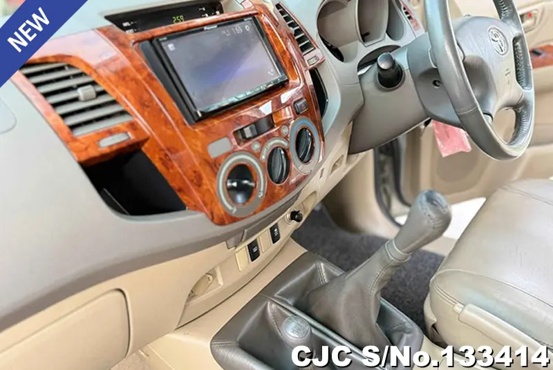 Toyota Hilux in Silver for Sale Image 12