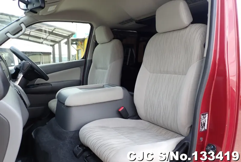 2019 Nissan / Caravan Stock No. 133419