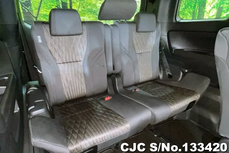 2025 Toyota / Alphard Stock No. 133420