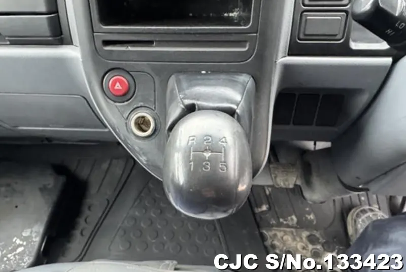 2010 Mitsubishi / Canter Stock No. 133423