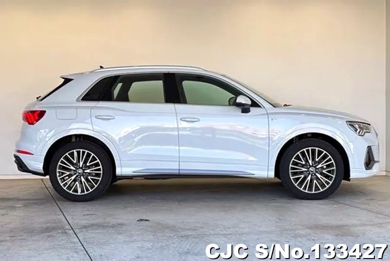 2024 Audi / Q3 Stock No. 133427