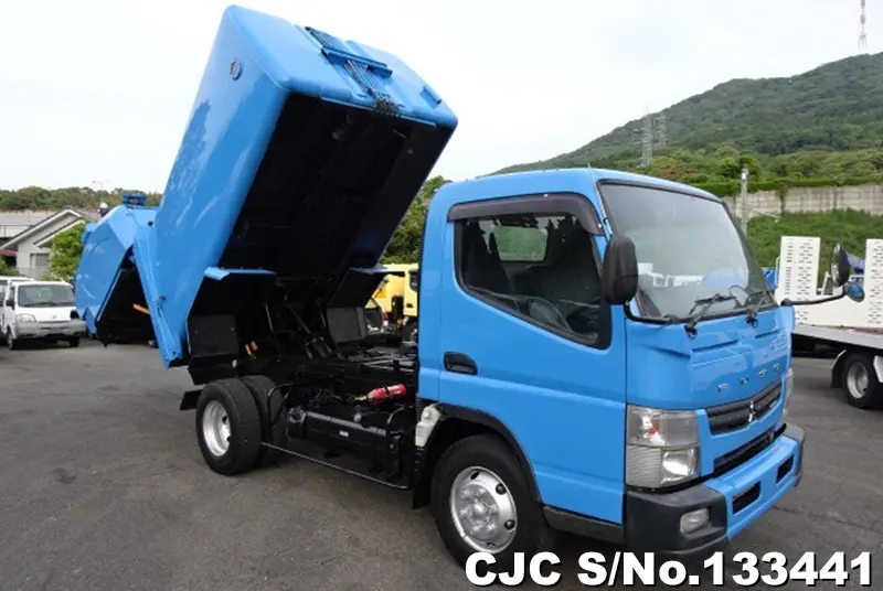 2014 Mitsubishi / Canter Stock No. 133441