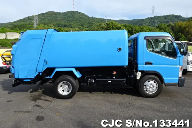 2014 Mitsubishi / Canter Stock No. 133441