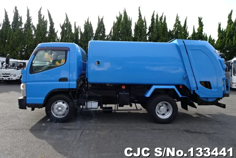 2014 Mitsubishi / Canter Stock No. 133441