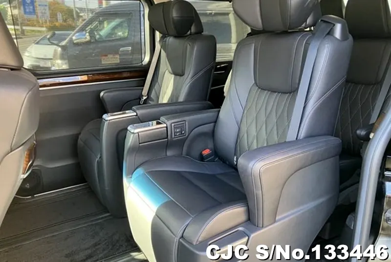 2020 Toyota / GranAce Stock No. 133446