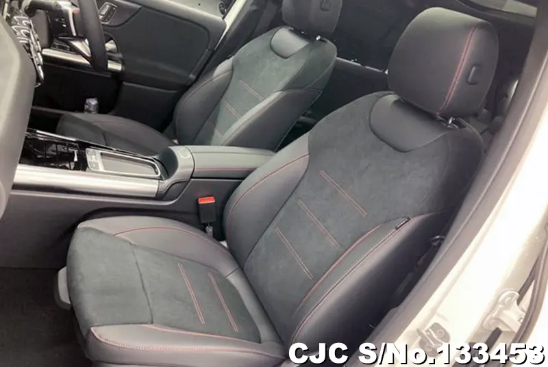 2025 Mercedes Benz / GLA Class Stock No. 133453