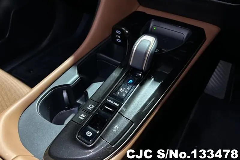 2025 Toyota / Crown Estate Stock No. 133478