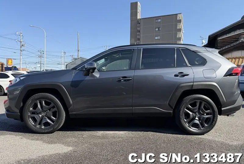 2022 Toyota / Rav4 Stock No. 133487