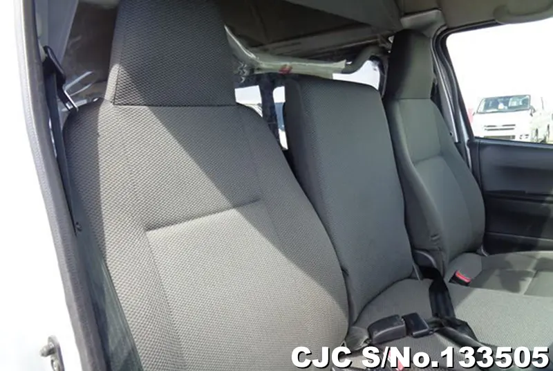 2017 Toyota / Hiace Stock No. 133505