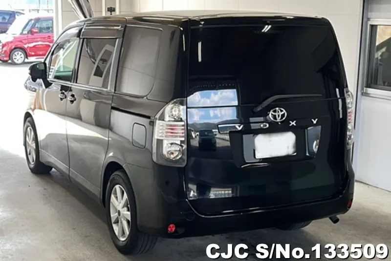 2010 Toyota / Voxy Stock No. 133509