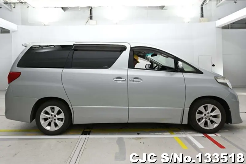 2013 Toyota / Alphard Stock No. 133518