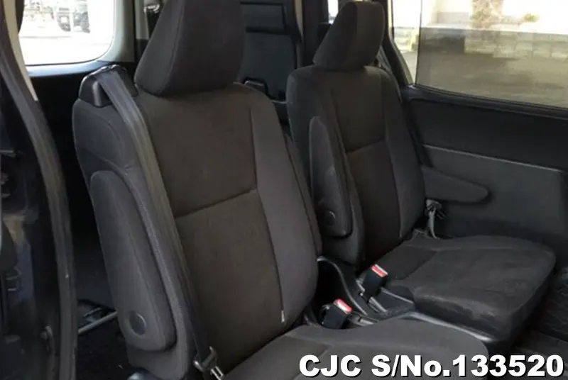 2016 Toyota / Voxy Stock No. 133520