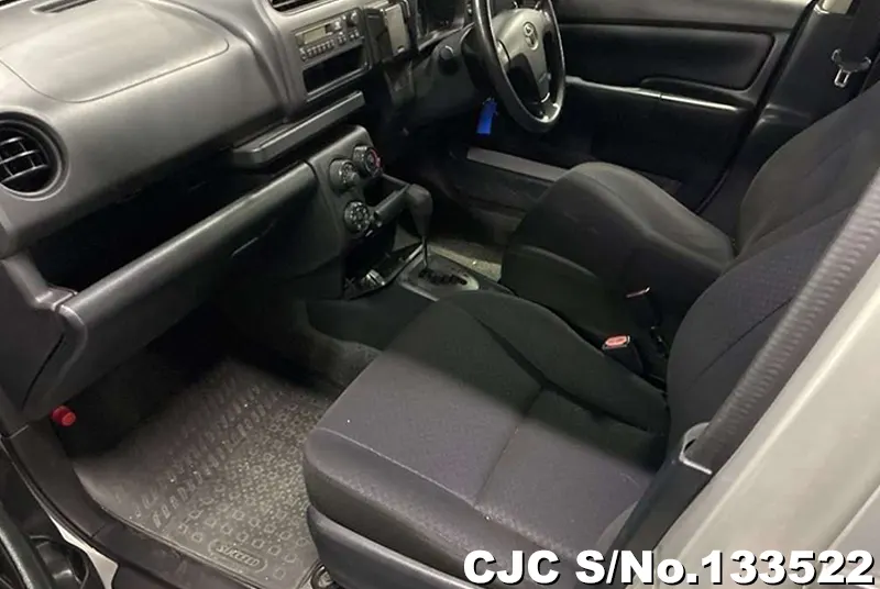 2016 Toyota / Succeed Van Stock No. 133522