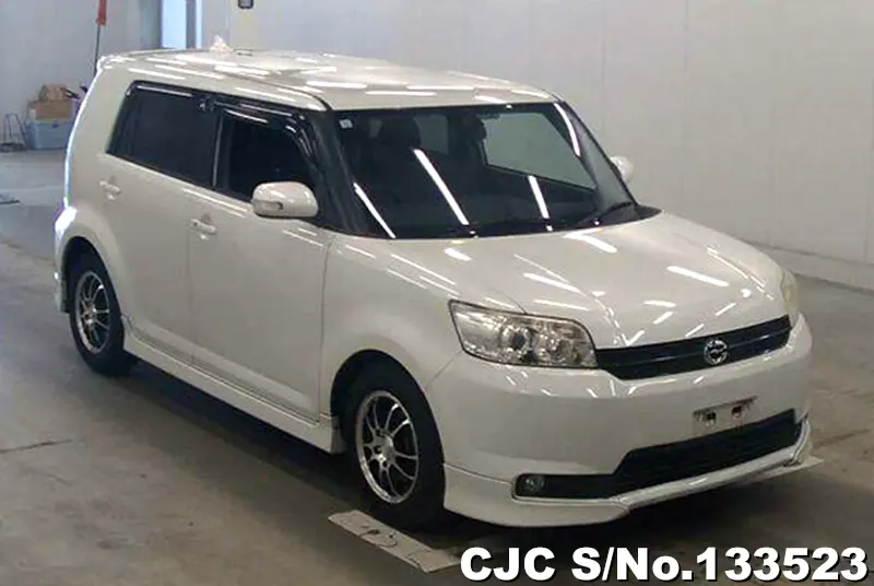 2015 Toyota / Corolla Rumion Stock No. 133523