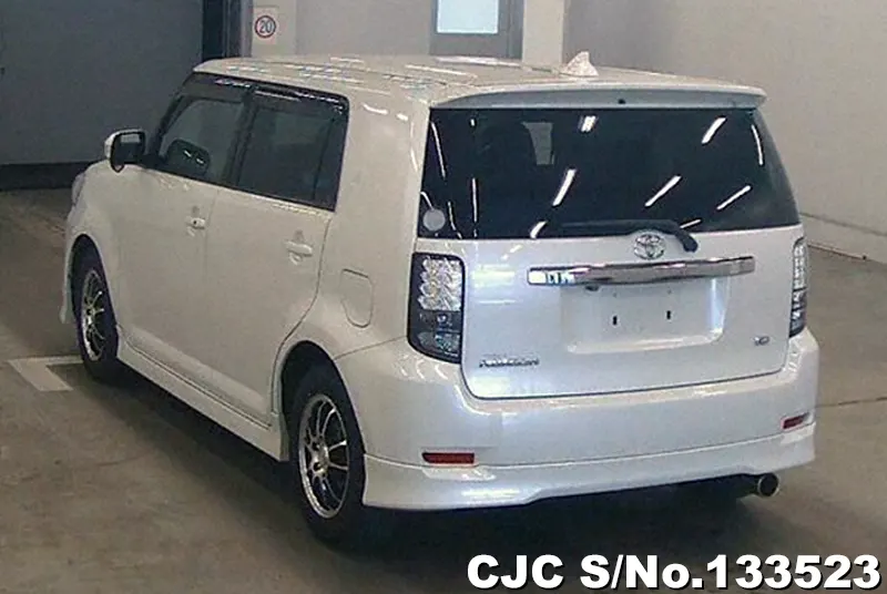 2015 Toyota / Corolla Rumion Stock No. 133523