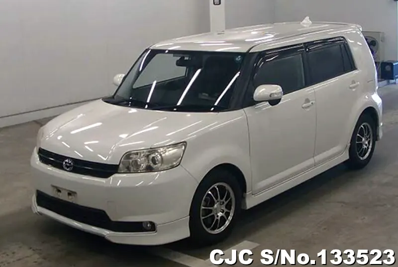 2015 Toyota / Corolla Rumion Stock No. 133523