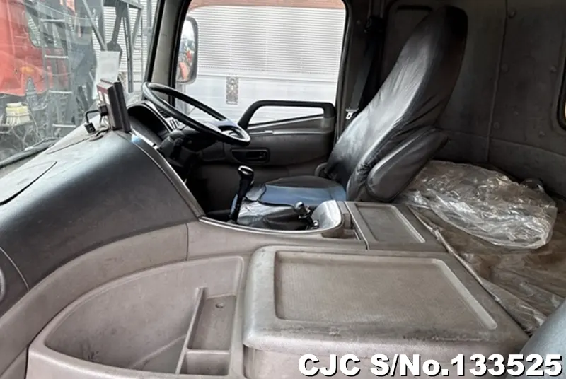 2010 Nissan / UD Stock No. 133525