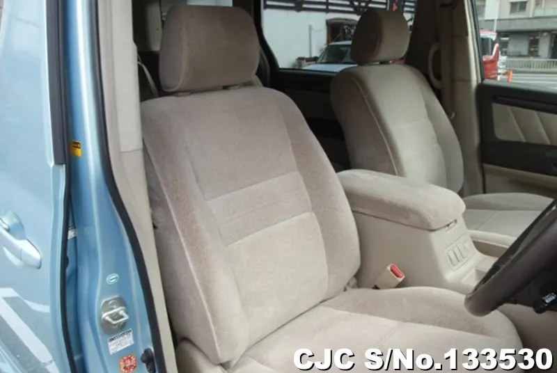 2003 Toyota / Alphard Stock No. 133530