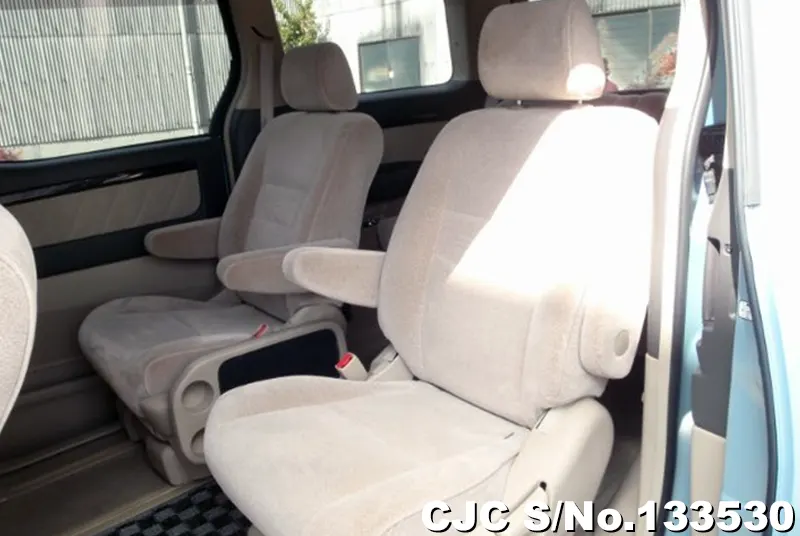 2003 Toyota / Alphard Stock No. 133530