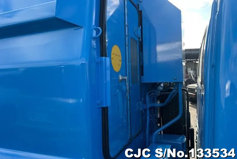 2006 Isuzu / Elf Stock No. 133534