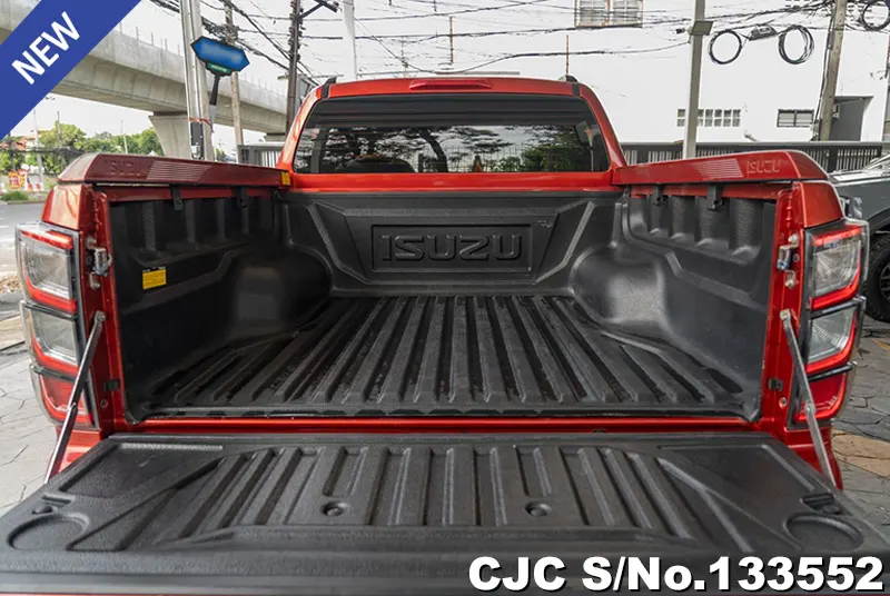 Isuzu D-Max in Orange for Sale Image 7