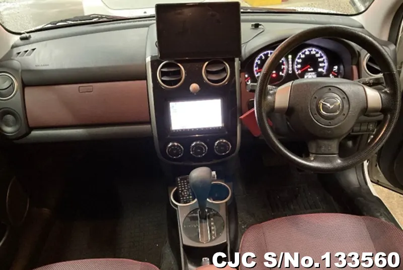 2009 Mazda / Verisa Stock No. 133560