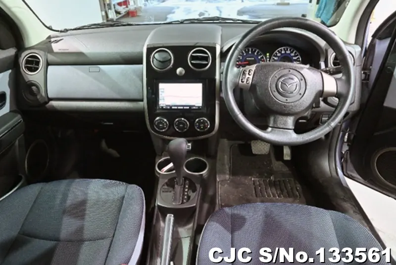 2010 Mazda / Verisa Stock No. 133561