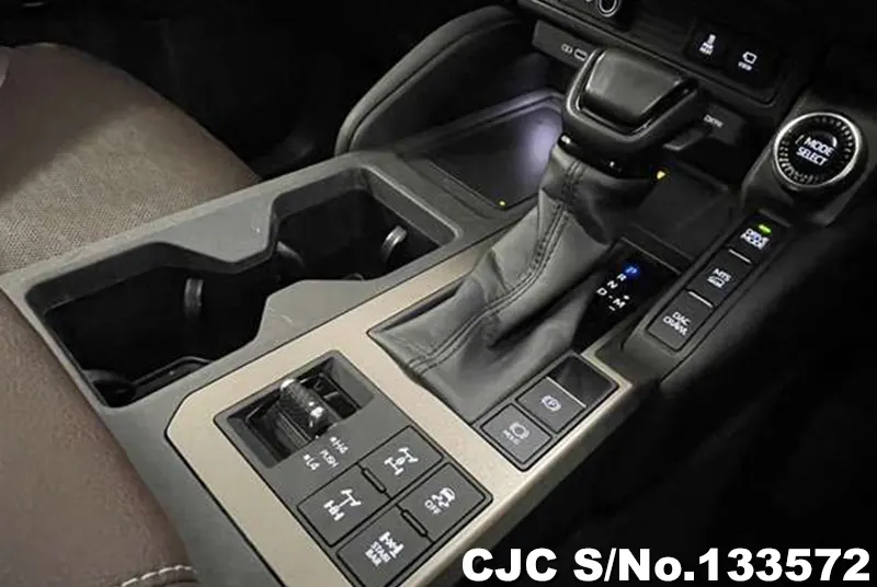 Toyota Land Cruiser 250 in Gray for Sale Image 14