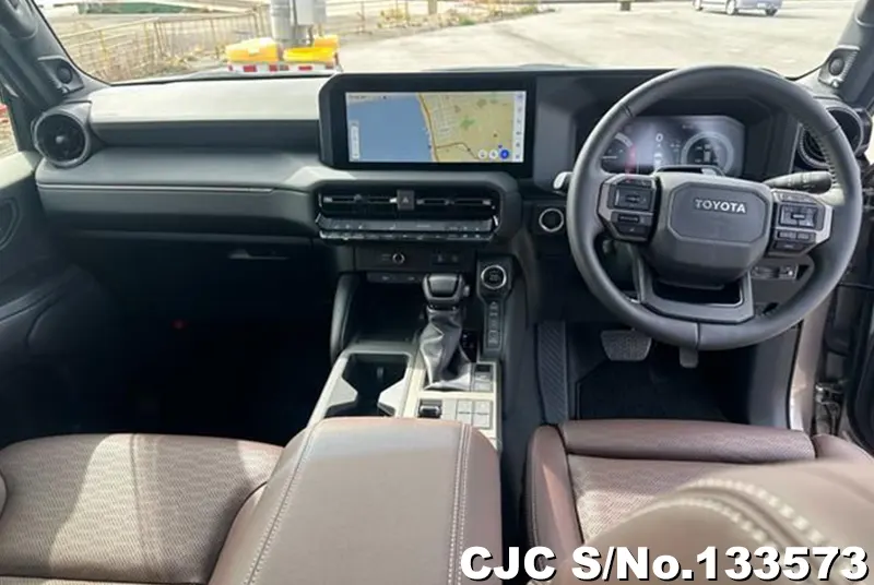 Toyota Land Cruiser 250 in Gray for Sale Image 2