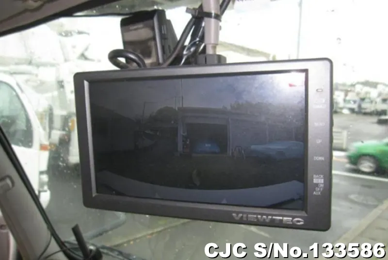 2010 Hino / Dutro Stock No. 133586