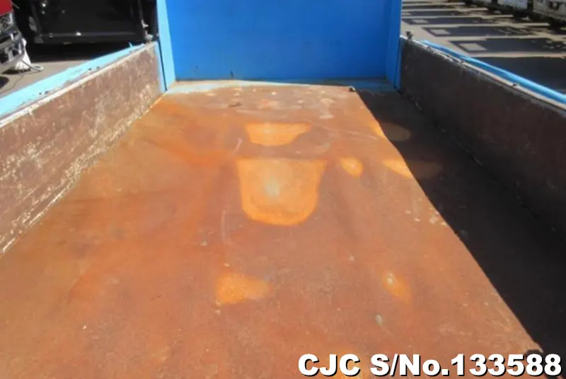 2000 Isuzu / Elf Stock No. 133588