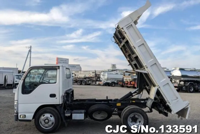 2015 Isuzu / Elf Stock No. 133591