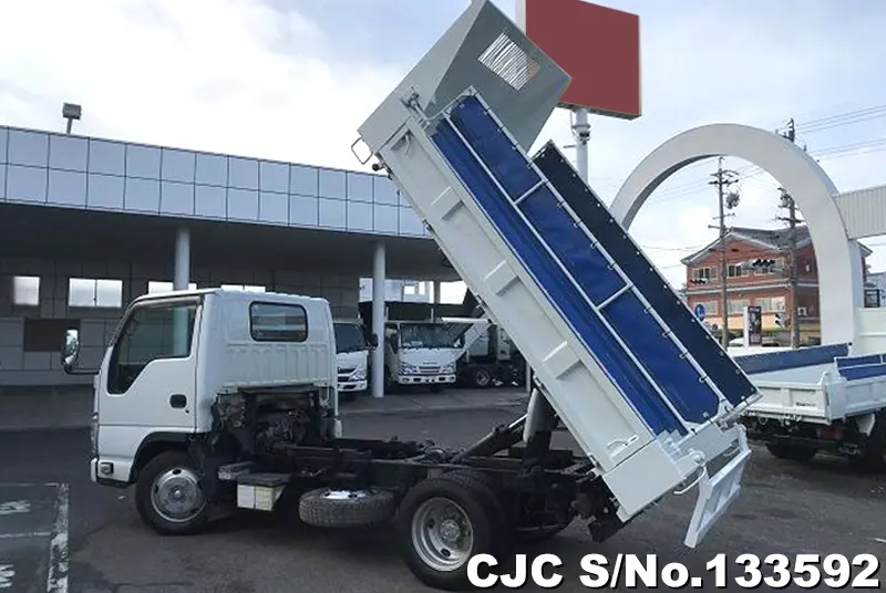 2013 Isuzu / Elf Stock No. 133592