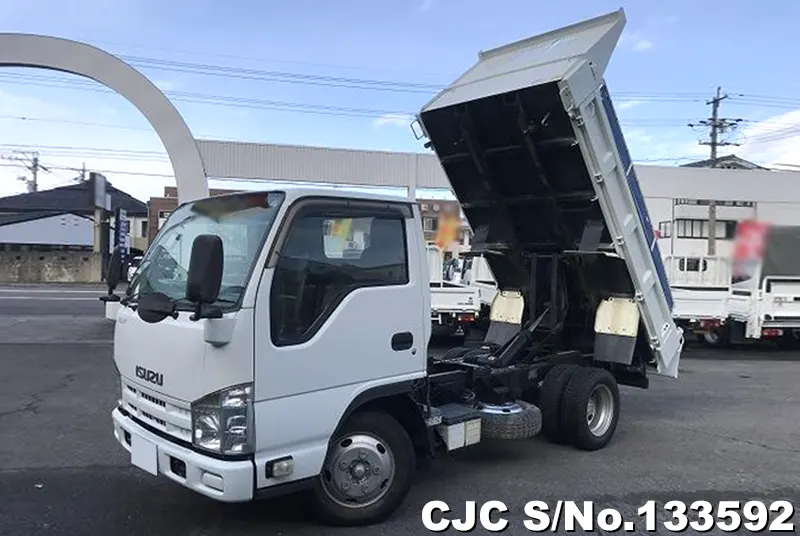 2013 Isuzu / Elf Stock No. 133592