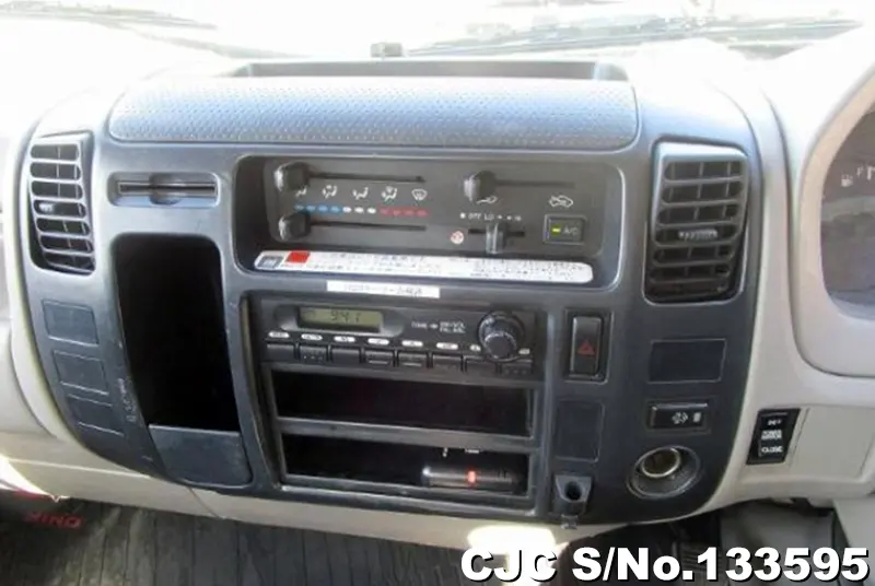 2007 Hino / Dutro Stock No. 133595