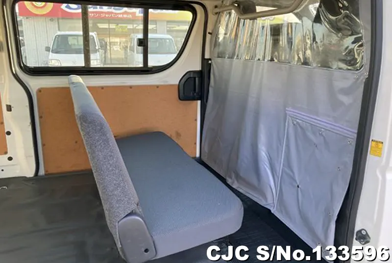 2013 Toyota / Hiace Stock No. 133596