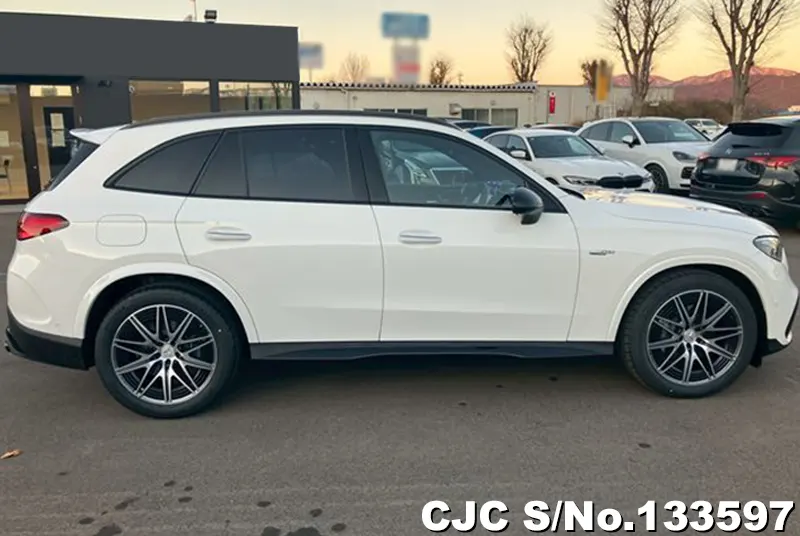 2025 Mercedes Benz / GLC Class Stock No. 133597