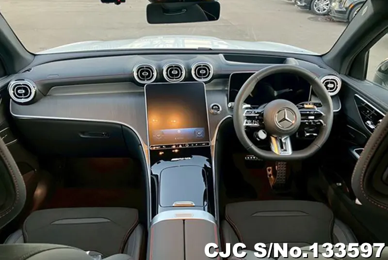 2025 Mercedes Benz / GLC Class Stock No. 133597