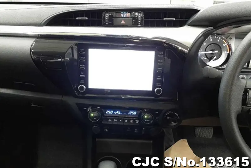 2026 Toyota / Hilux Stock No. 133615